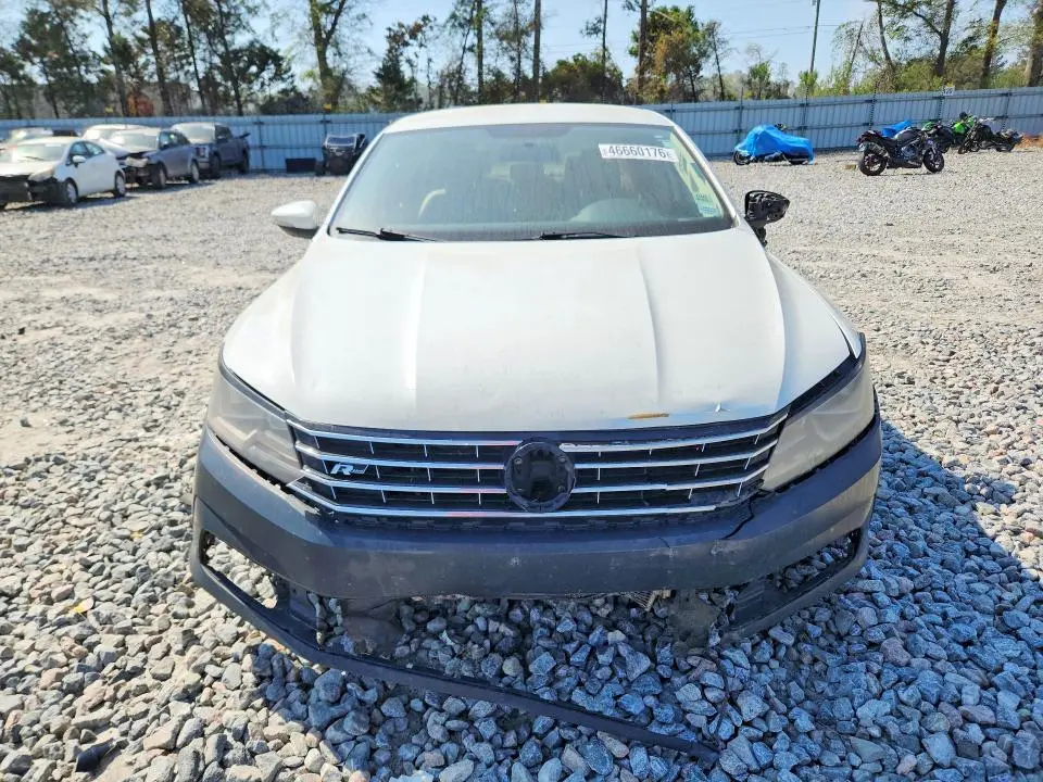 2017 VOLKSWAGEN PASSAT R-LINE  