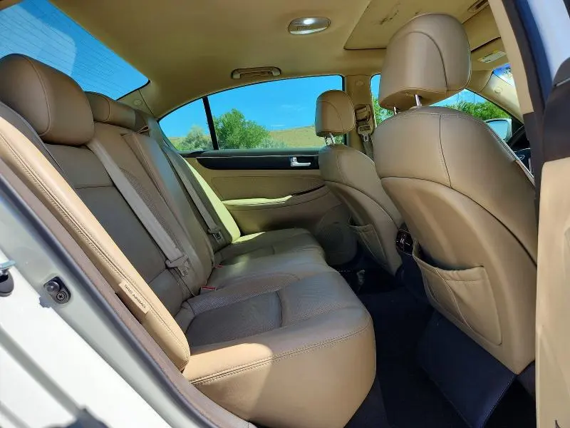 2012 HYUNDAI GENESIS 3.8L  