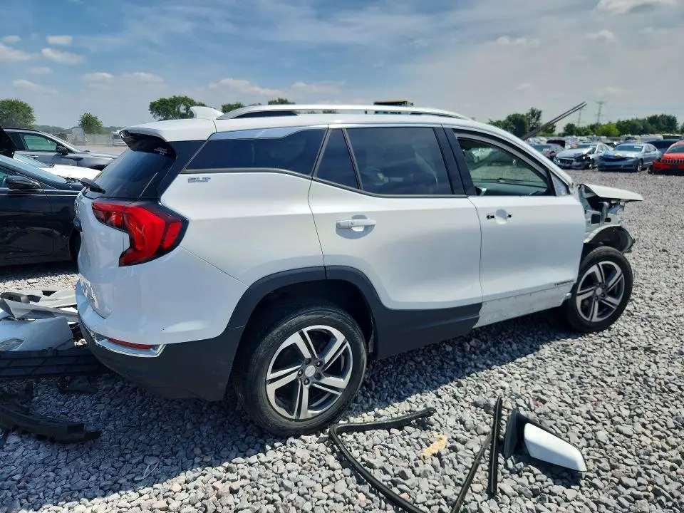2019 GMC TERRAIN SLT  
