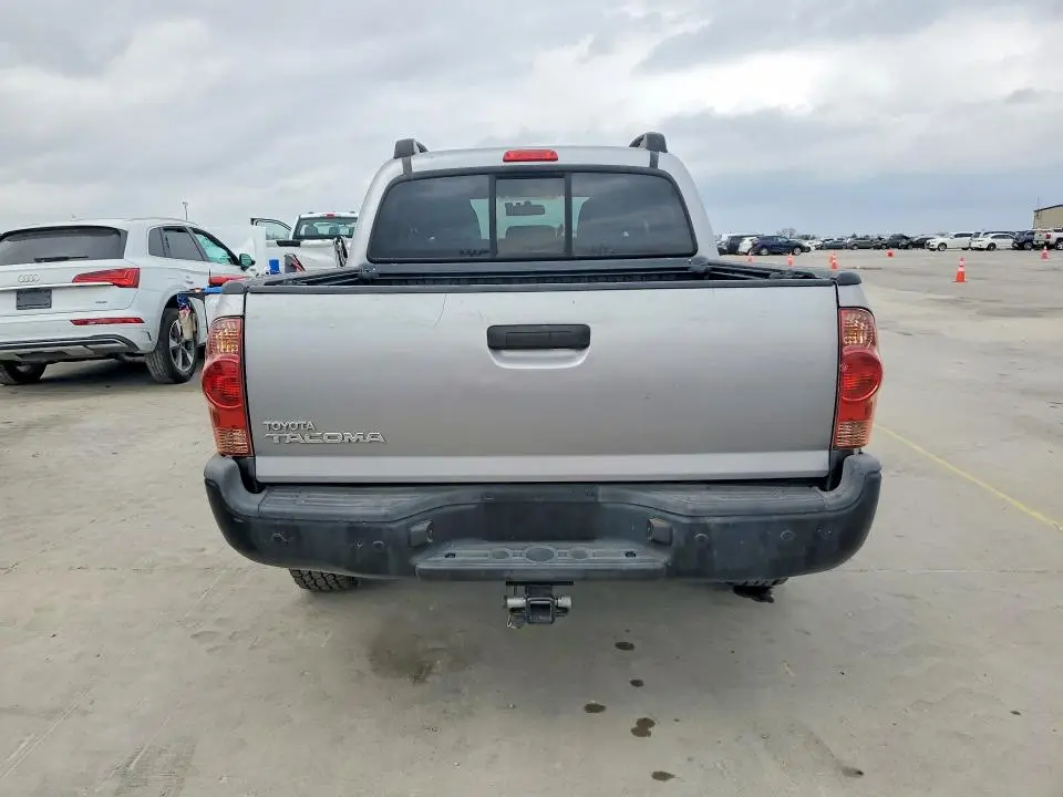 2014 TOYOTA TACOMA BASE  