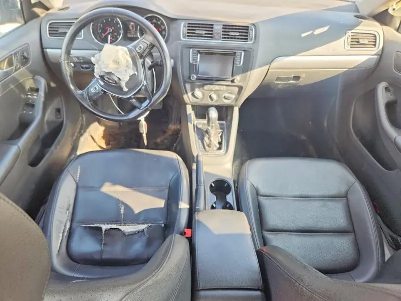 2017 VOLKSWAGEN JETTA SE  