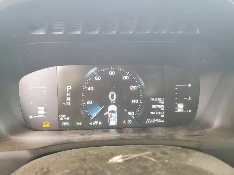 2017 VOLVO XC90 T5  