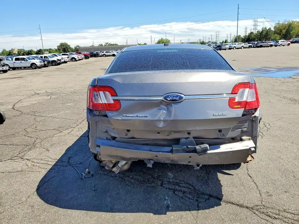 2011 FORD TAURUS SEL  
