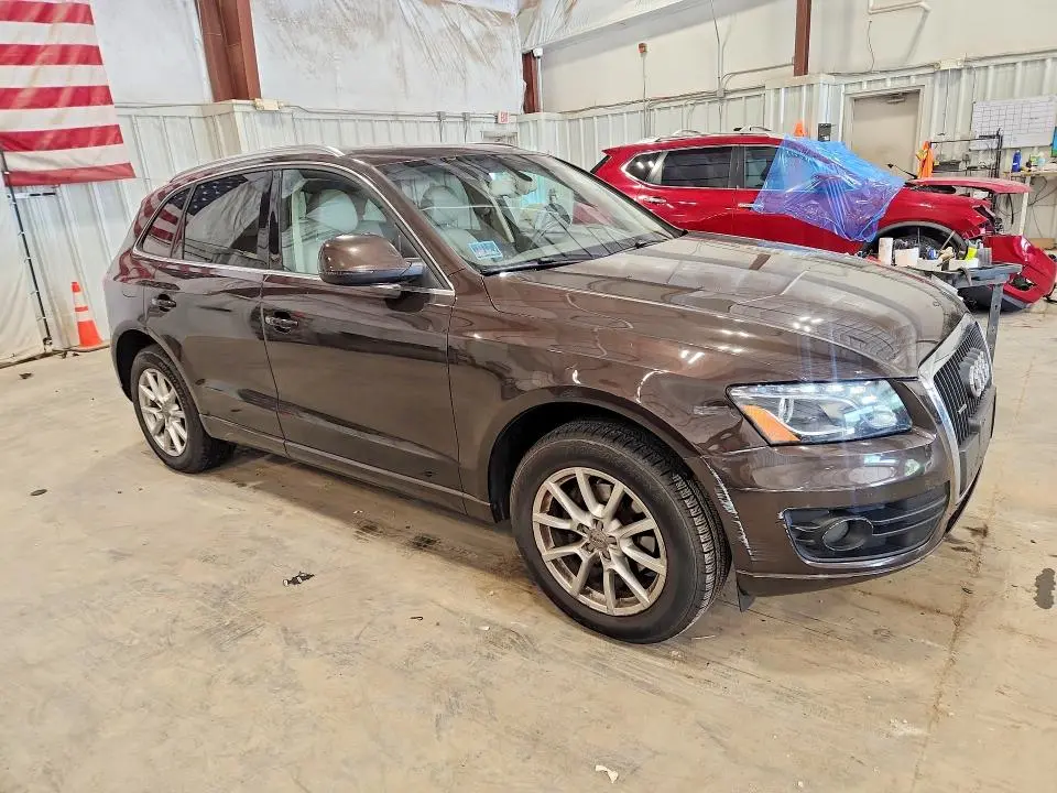2011 AUDI Q5 PREMIUM PLUS  