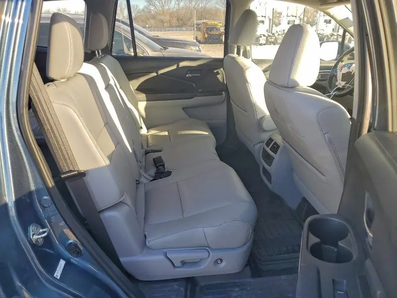 2016 HONDA PILOT EXL  