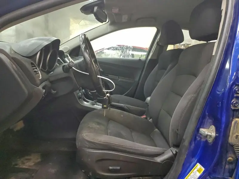 2013 CHEVROLET CRUZE LT  