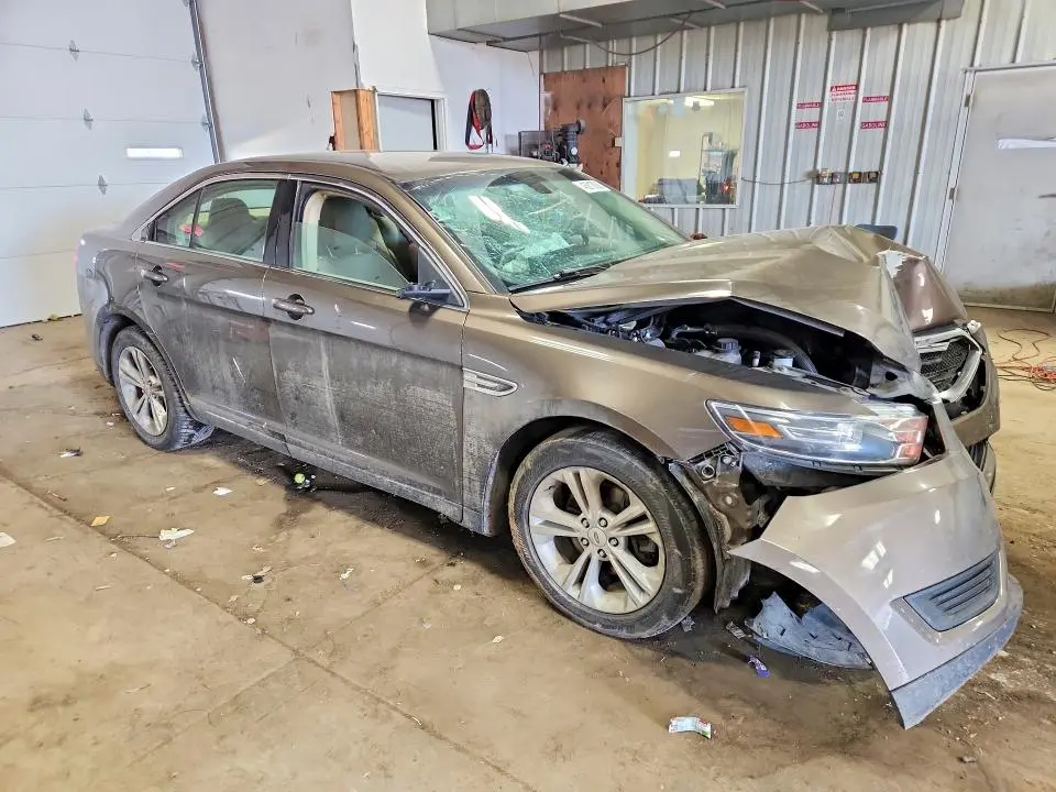 2016 FORD TAURUS SE  