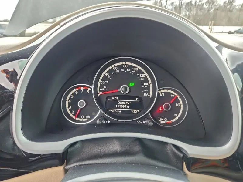 2013 VOLKSWAGEN BEETLE   