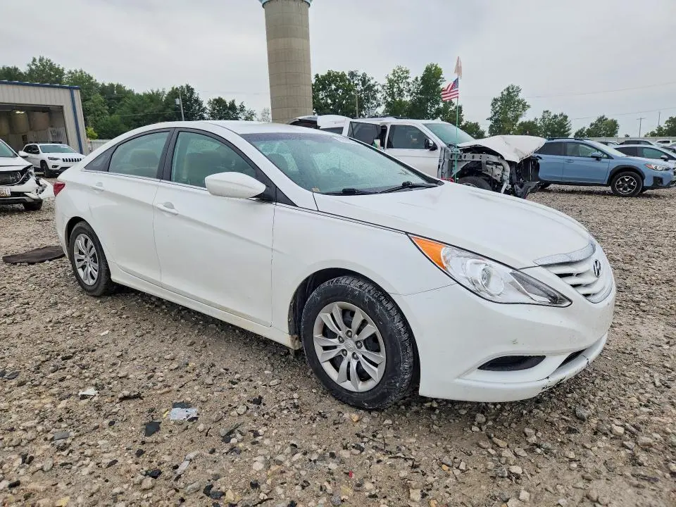 2011 HYUNDAI SONATA GLS  