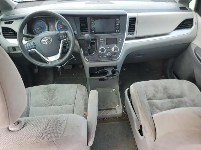 2018 TOYOTA SIENNA L  