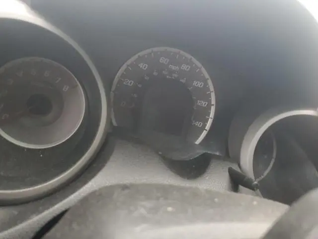 2010 HONDA FIT   