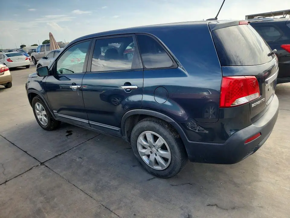 2011 KIA SORENTO LX  