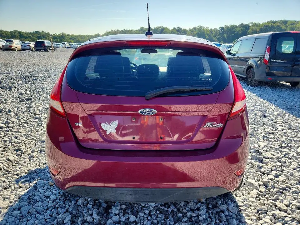 2011 FORD FIESTA SE  