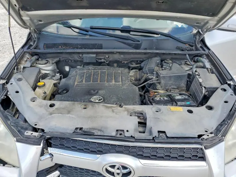 2011 TOYOTA RAV4 LIMITED  