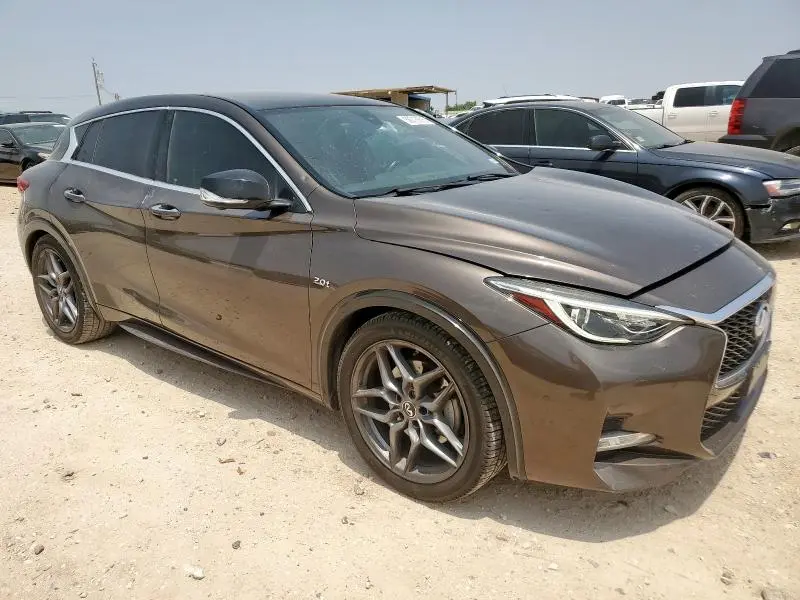2017 INFINITI QX30 BASE  