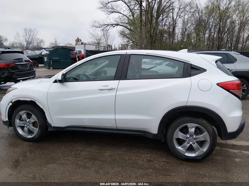 2016 HONDA HR-V LX