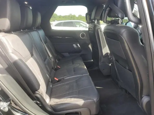 2019 LAND ROVER DISCOVERY SE  