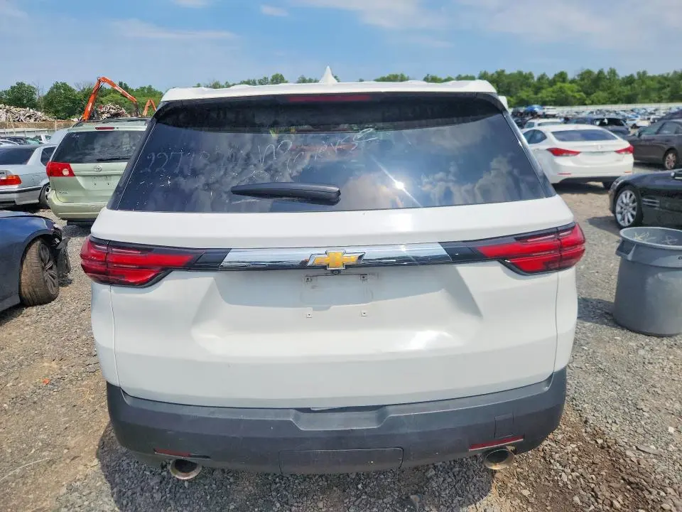 2022 CHEVROLET TRAVERSE LS  