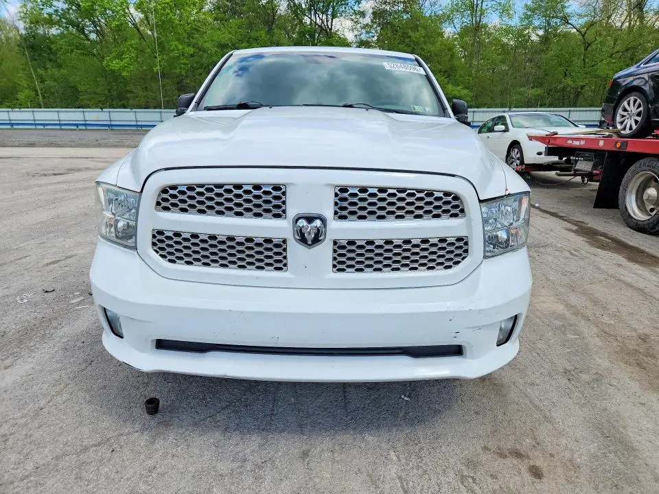 2013 RAM 1500 ST  