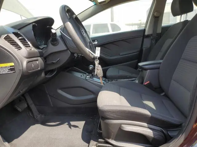 2017 KIA FORTE LX  
