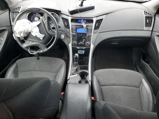 2013 HYUNDAI SONATA SE  