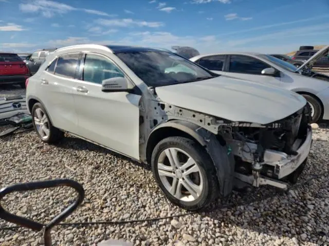 2015 MERCEDES-BENZ GLA 250  