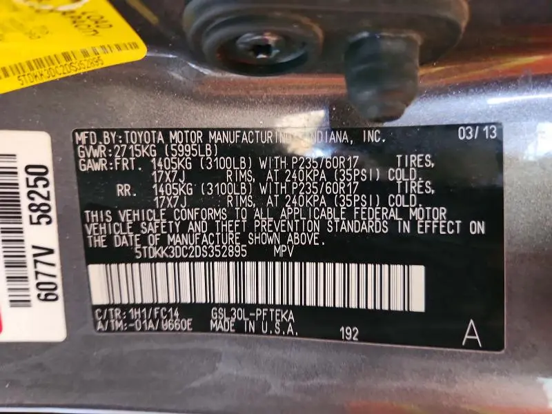 2013 TOYOTA SIENNA LE  