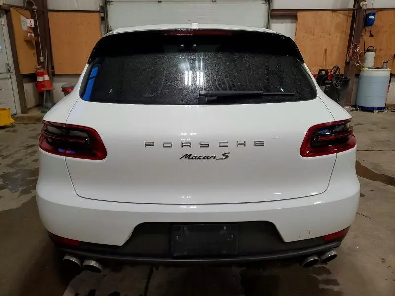 2015 PORSCHE MACAN S  