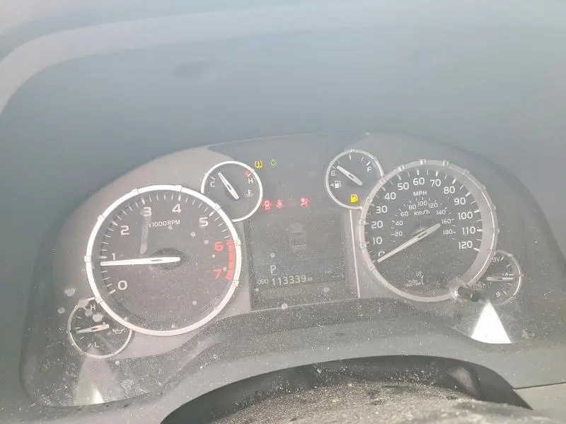2015 TOYOTA TUNDRA CREWMAX SR5  