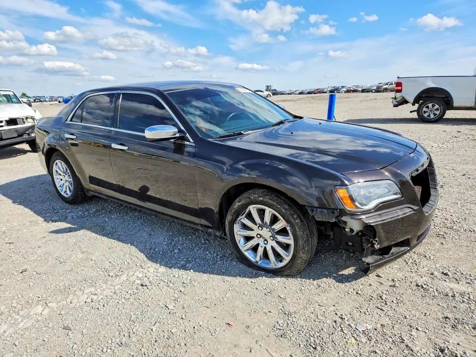 2013 CHRYSLER 300   