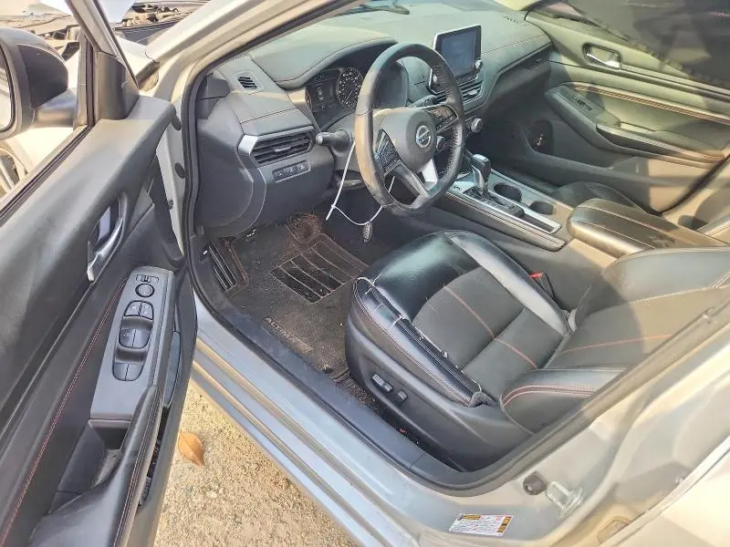 2019 NISSAN ALTIMA SR  