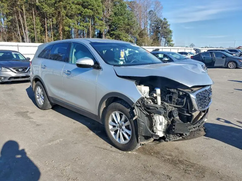 2019 KIA SORENTO LX V6  