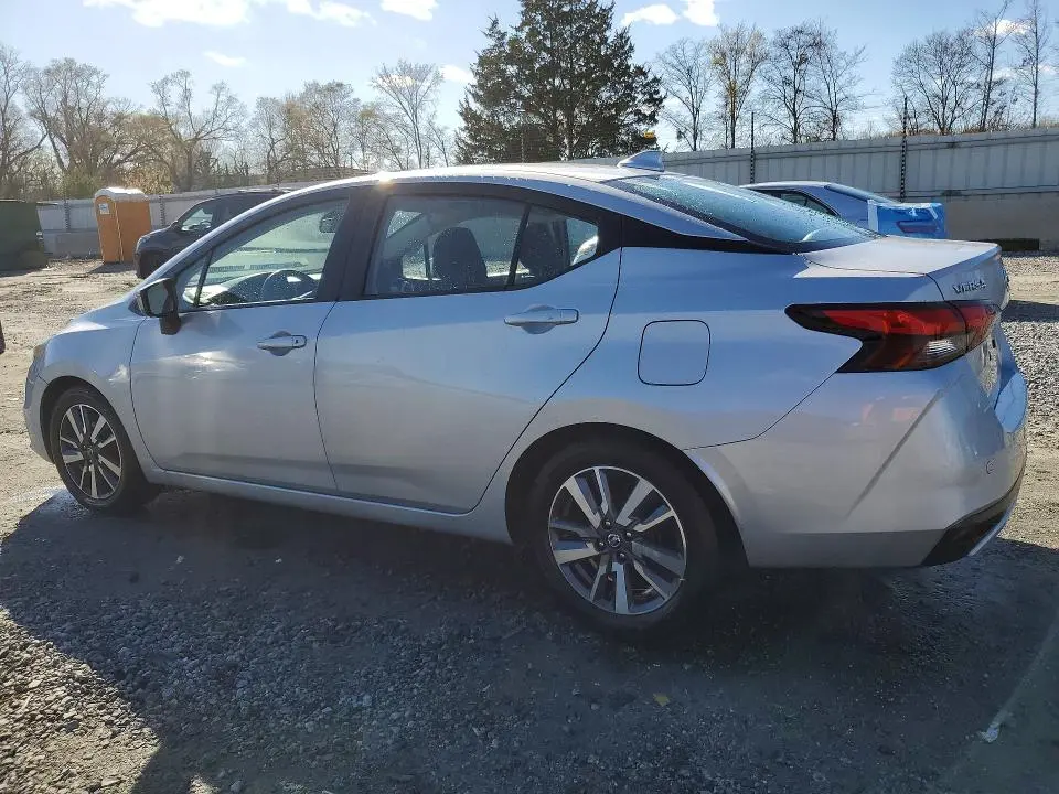 2020 NISSAN VERSA SV  
