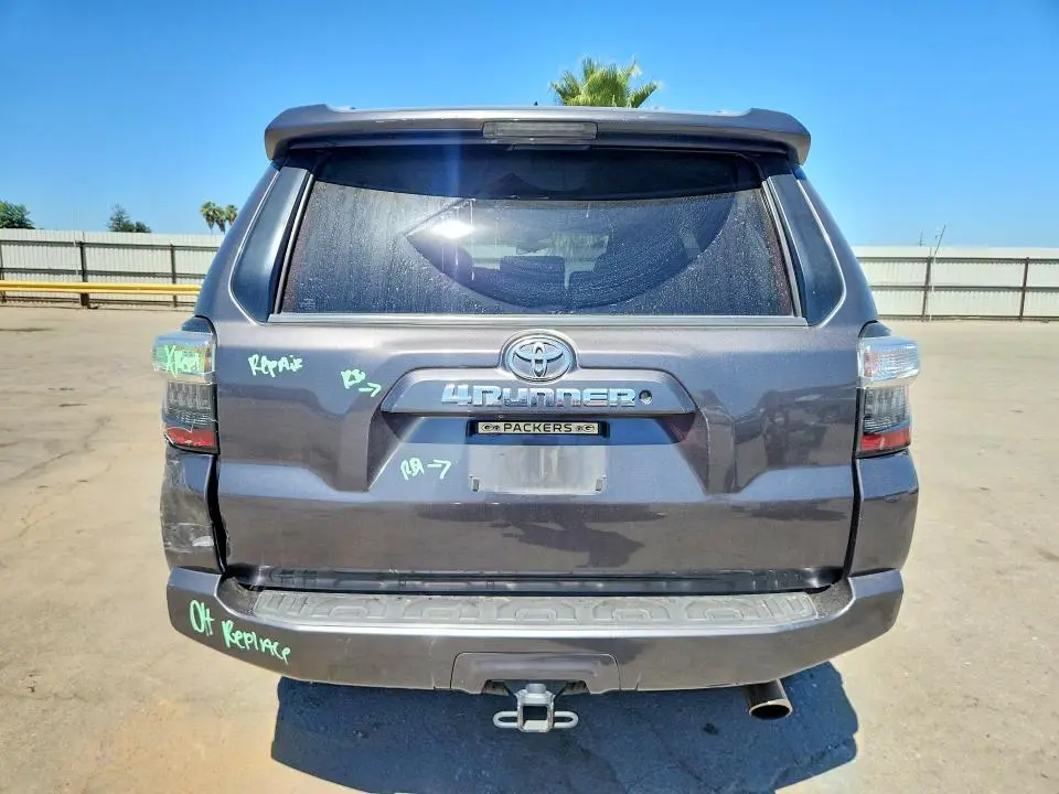 2015 TOYOTA 4RUNNER SR5  