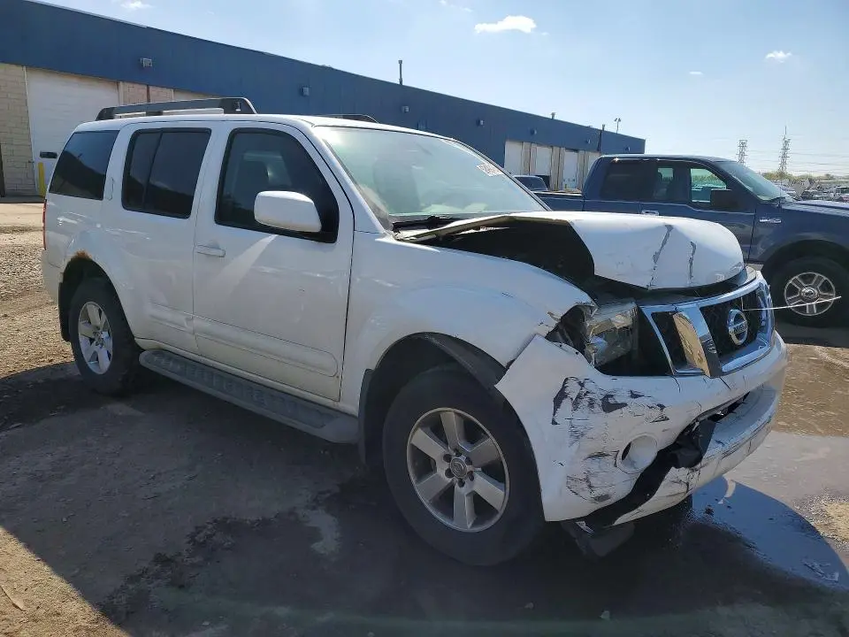 2012 NISSAN PATHFINDER S  