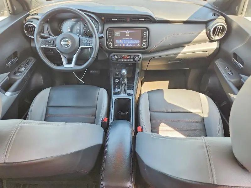 2021 NISSAN KICKS SR  