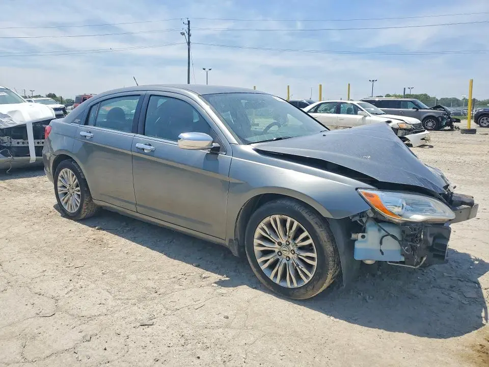 2013 CHRYSLER 200 LIMITED  