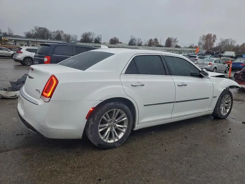 2016 CHRYSLER 300C   