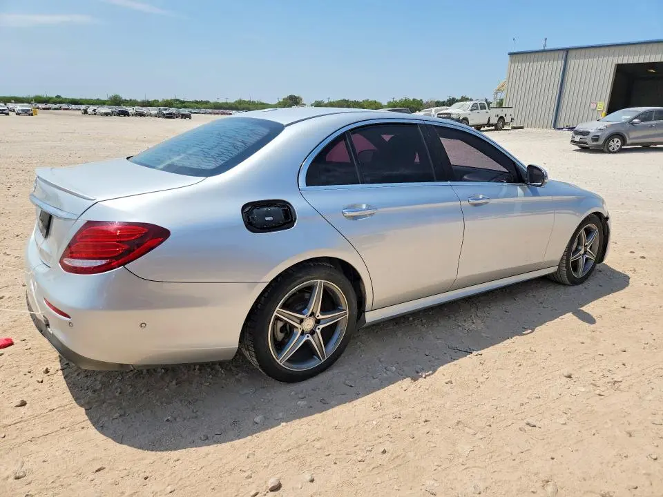 2017 MERCEDES-BENZ E 300  