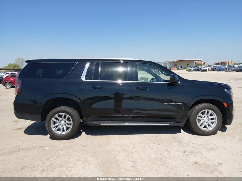 2023 CHEVROLET SUBURBAN 2WD LT