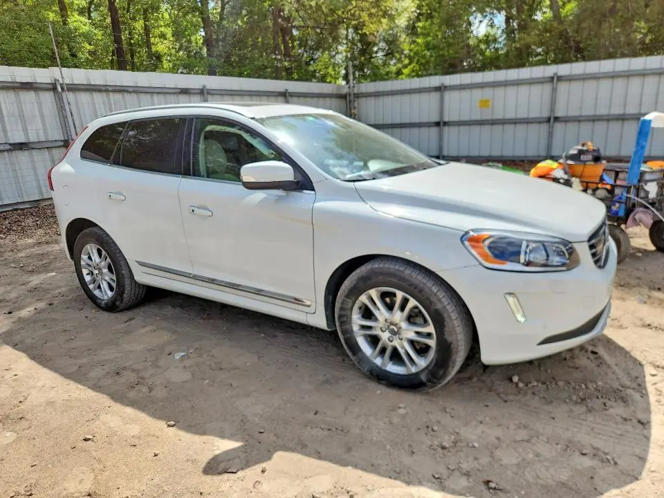 2016 VOLVO XC60 T5 PLATINUM  