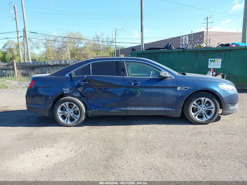 2017 FORD TAURUS SE