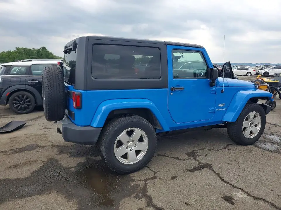 2011 JEEP WRANGLER SAHARA  