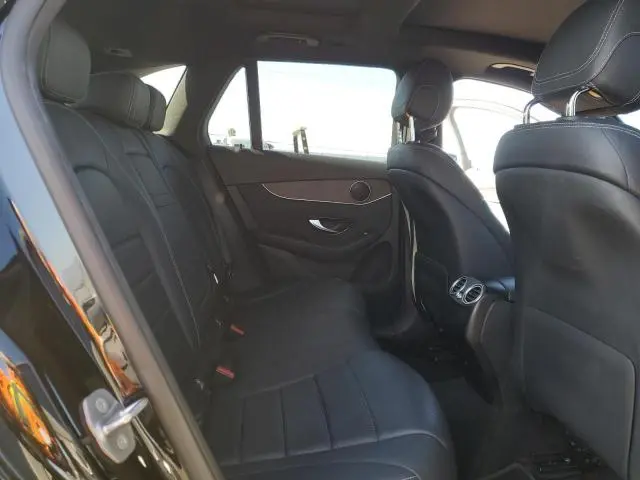 2020 MERCEDES-BENZ GLC 300  