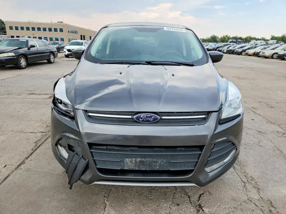 2016 FORD ESCAPE SE  