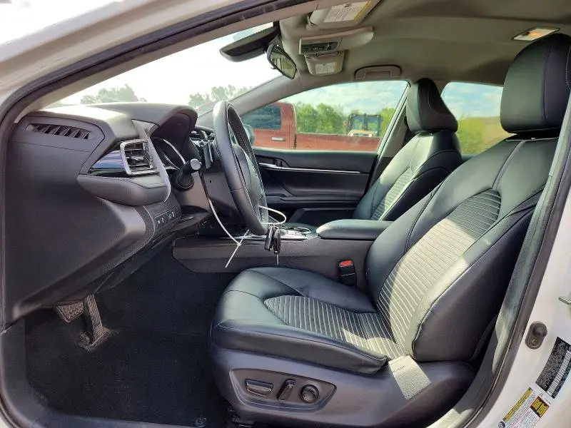 2020 TOYOTA CAMRY SE NIGHTSHADE  