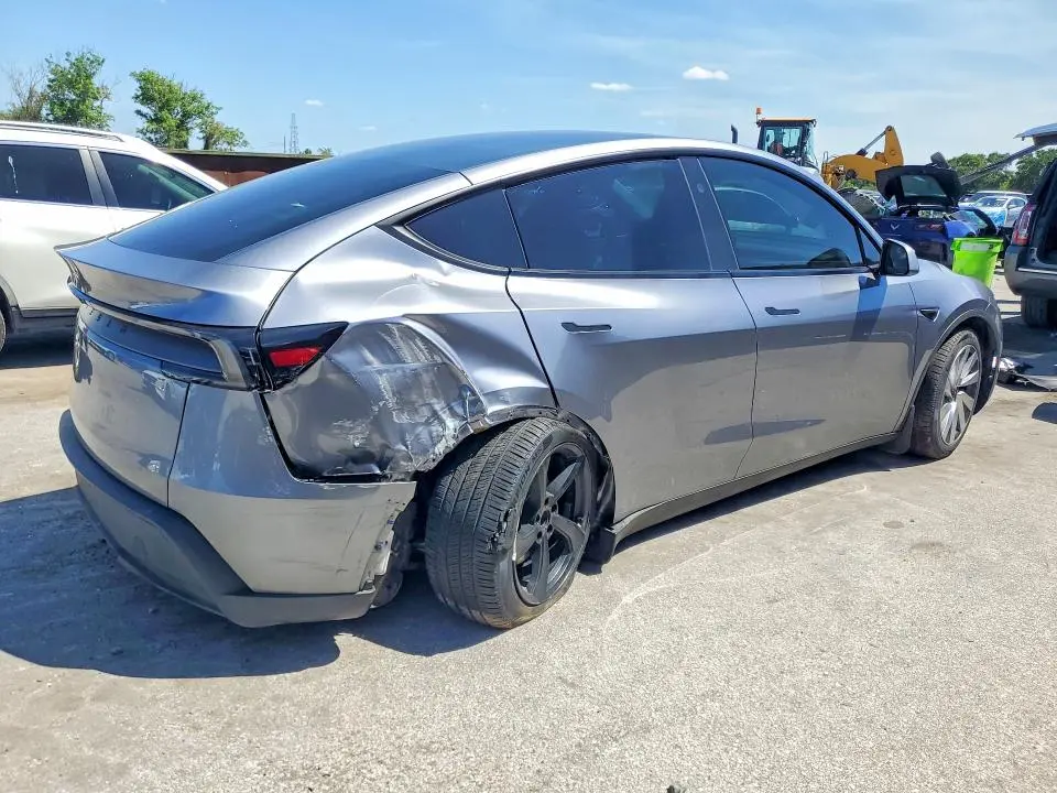 2026 TESLA MODEL Y   