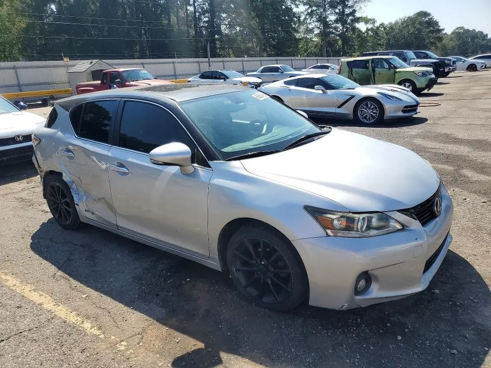 2011 LEXUS CT 200  