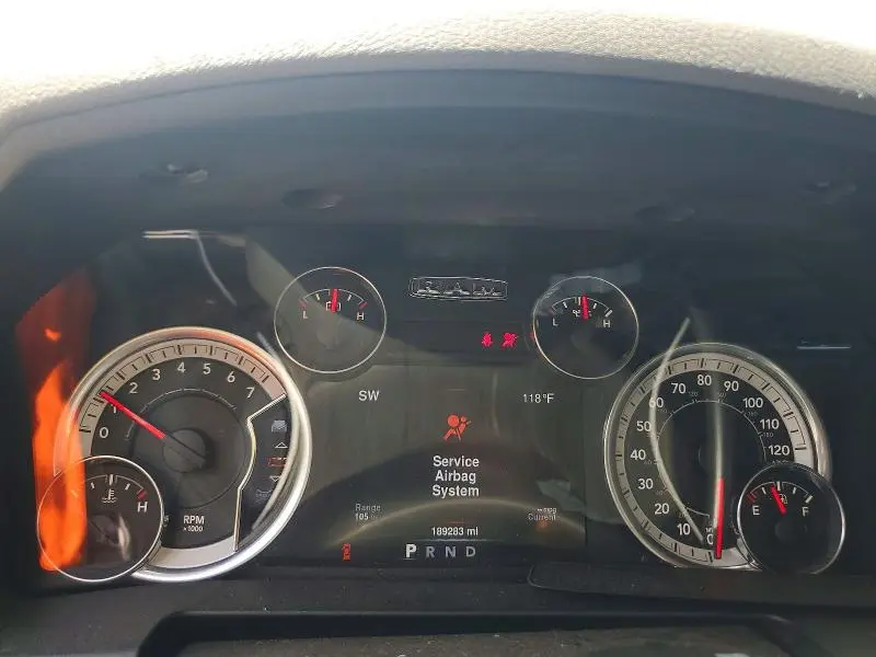 2013 RAM 1500 SLT  