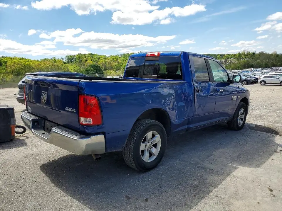2015 RAM 1500 SLT  
